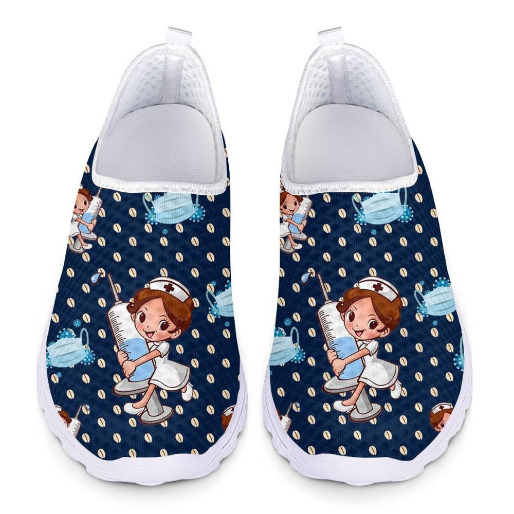 Breathable nurse shoes